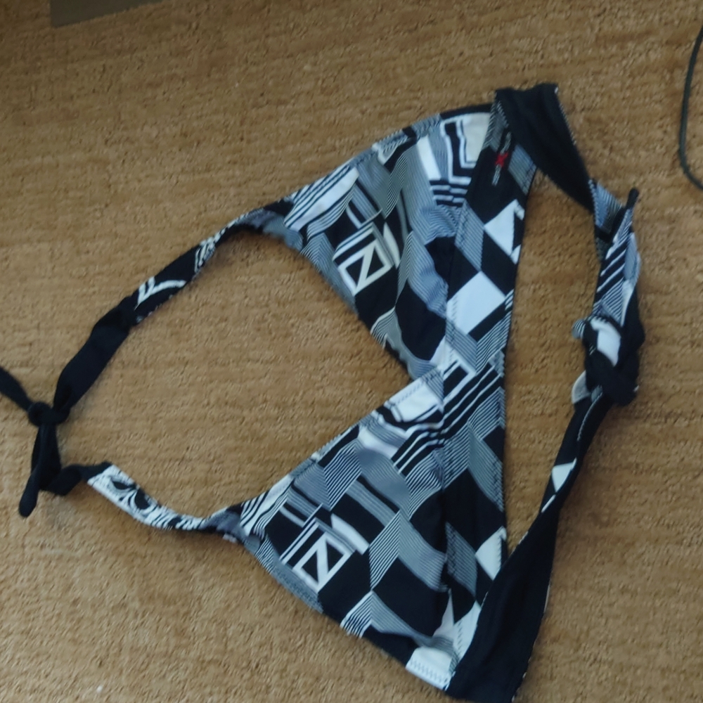 Zero X Posur Bikini Top View 3